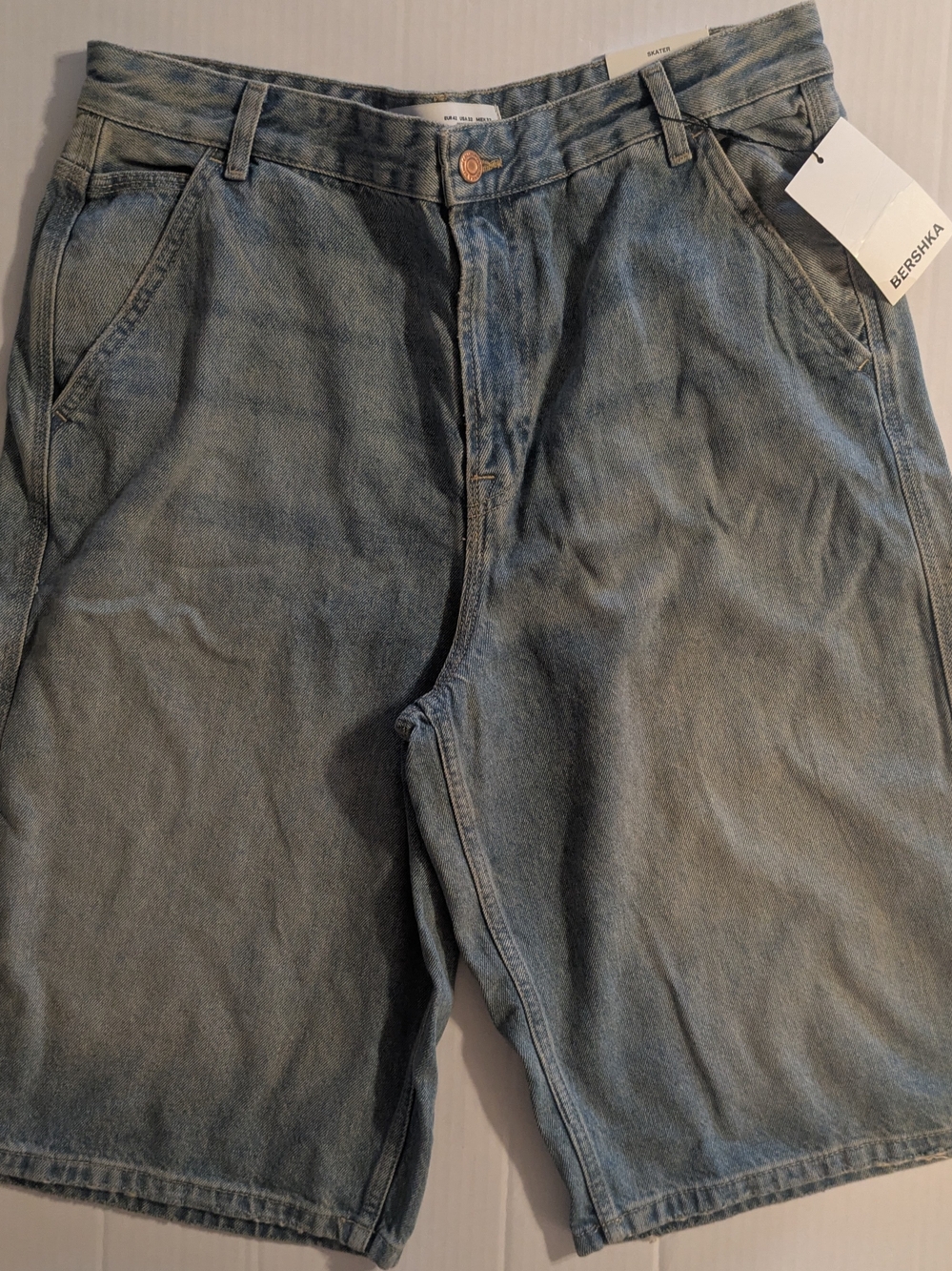 Bershka Women's Light Blue Denim Shorts- Size 32 (NWT)